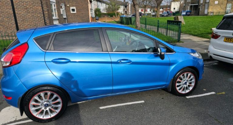 Ford, FIESTA, Hatchback, 2011, Manual, 1388 (cc), 5 doors