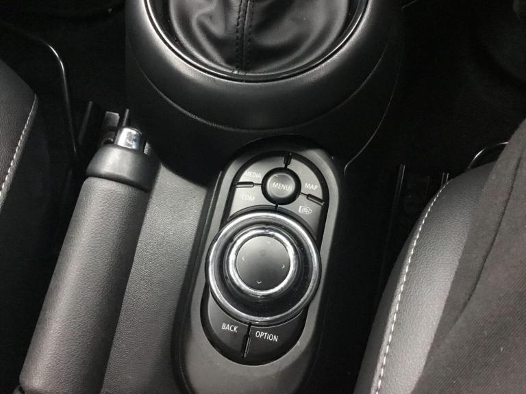 2022 MINI Hatch 1.5 Cooper Classic 5dr Auto HATCHBACK PETROL Automatic