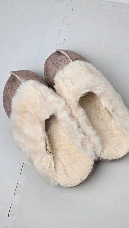 Women Slippers Fluff Plush Cozy Warm Winter Mule Slip On Arch Support Shoes.