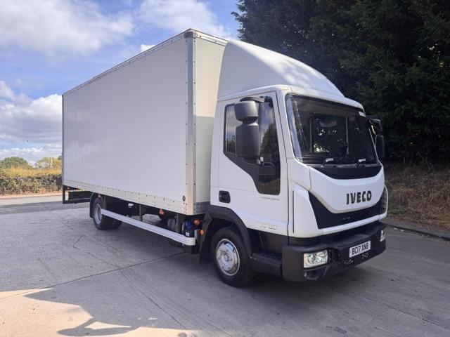 2017 17 Iveco Eurocargo 75-160 Euro 6 20ft6 box column tail-lift
