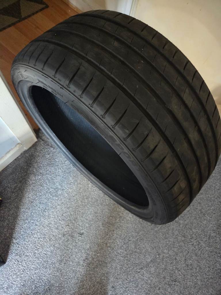 4 tyres 
