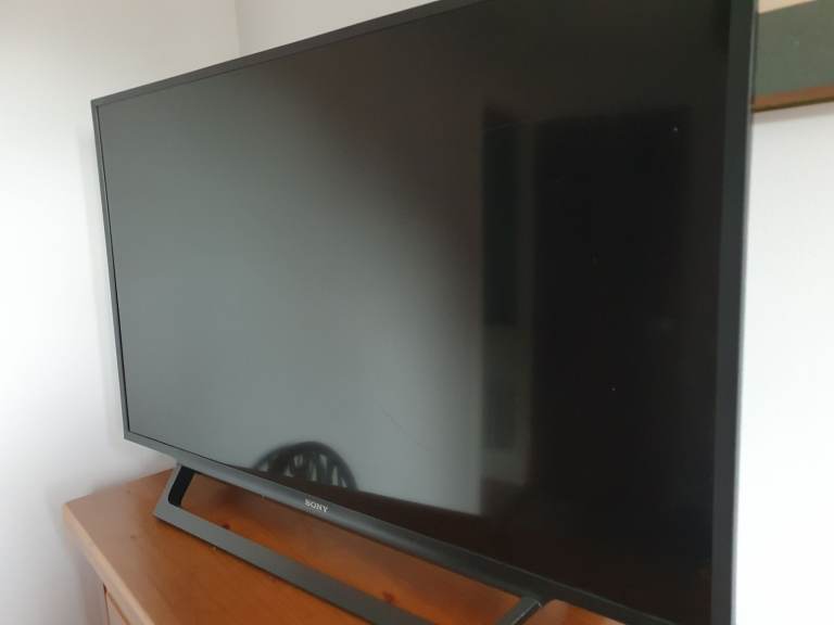 Sony Bravia HD 40 inches HD apps
