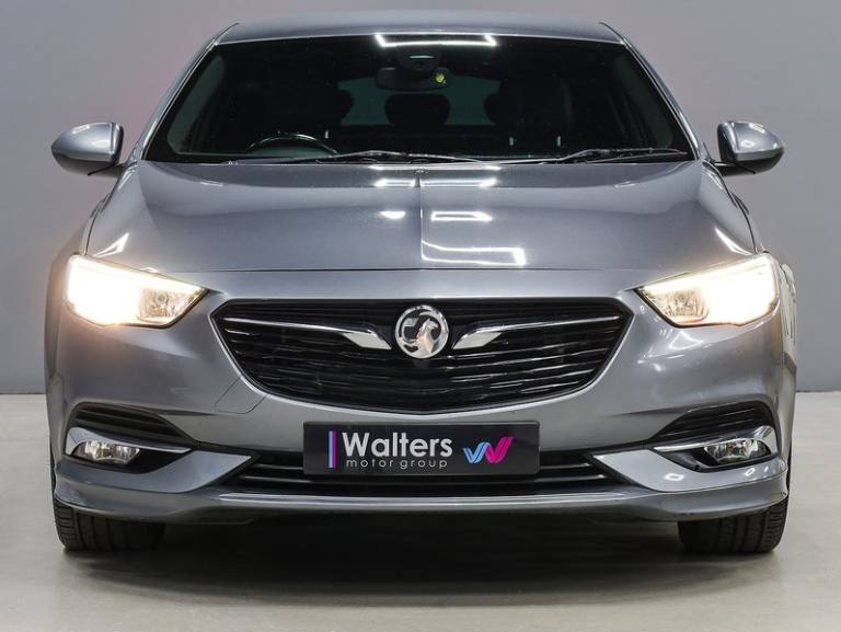 2018 Vauxhall Insignia 2.0 Turbo D SRi Vx-line Nav 5dr HATCHBACK DIESEL Manual