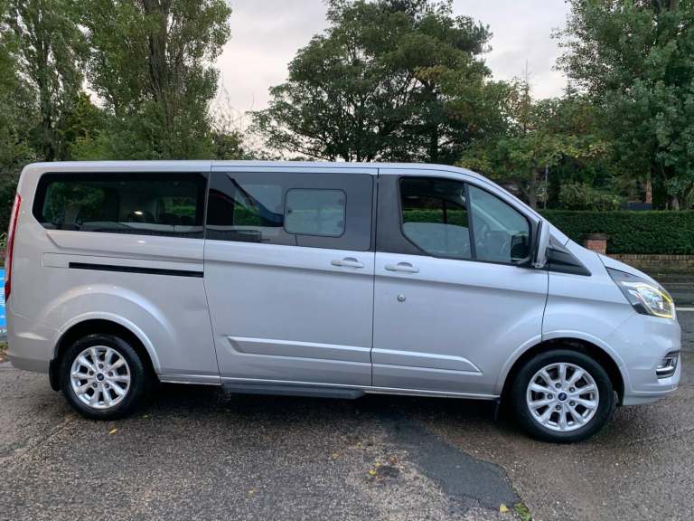 2019 Ford Tourneo Custom 2.0 320 EcoBlue Titanium Minibus Double Cab 5dr Diesel Manual L2 Euro 6 ...