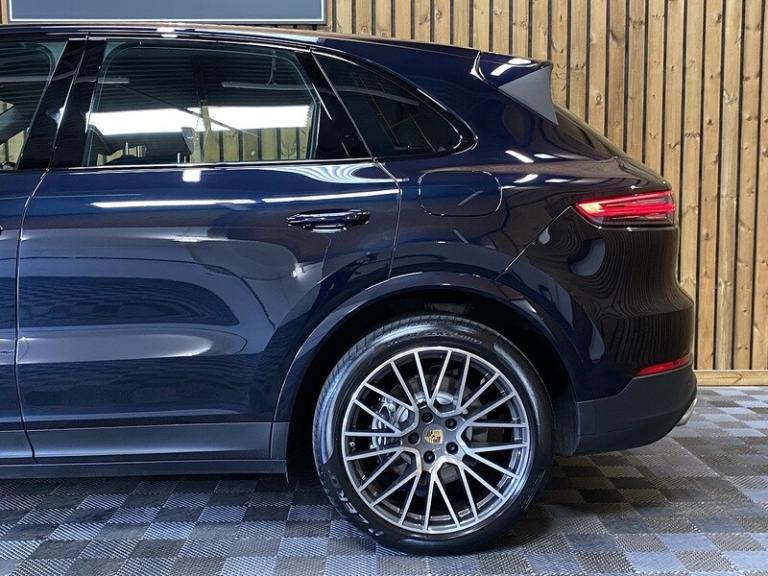 2022 Porsche Cayenne V6 E-Hybrid SUV HYBRID Automatic