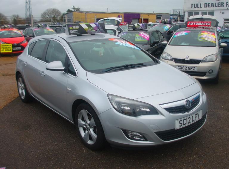 2012 Vauxhall Astra 1.6 16v SRi Hatchback 5dr Petrol Manual Petrol
