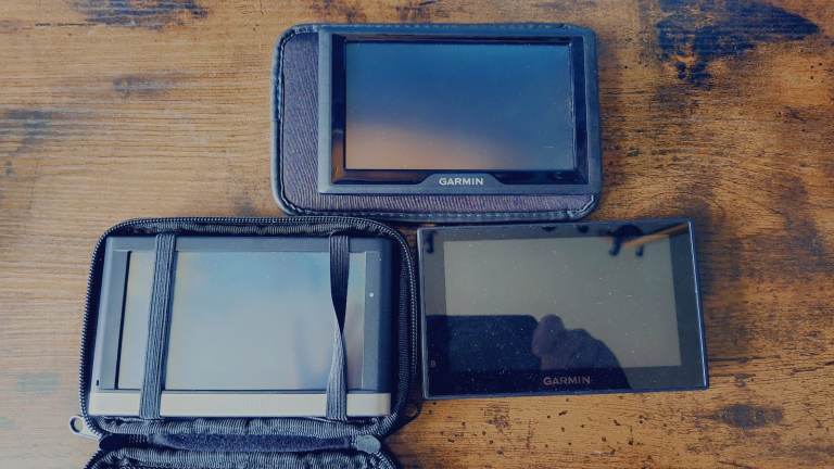 3 Garmin Sat Navs