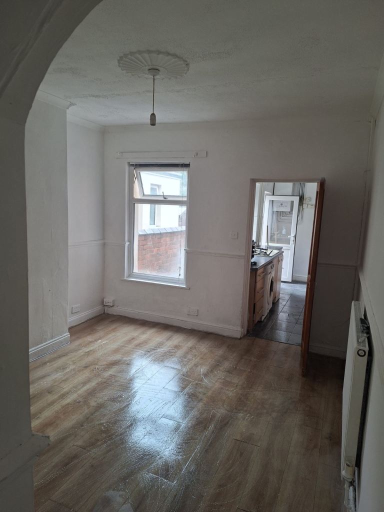 3 bedroom house for rent cv14ed 