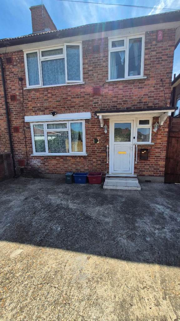 Rent a Spacious double bedroom