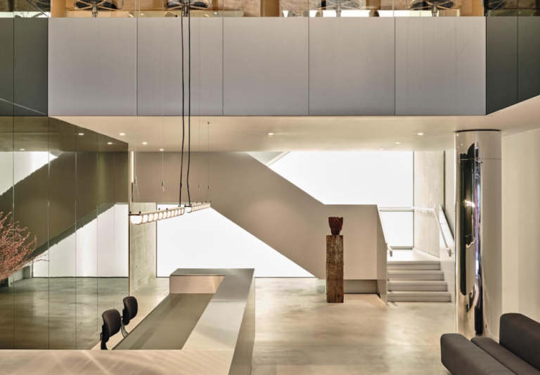 Modern & Stylish offices to rent in *London Bridge*. Office Spaces for 8 to 220 desks SE1