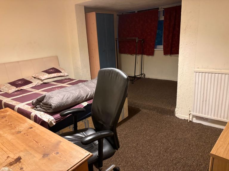 Room to let