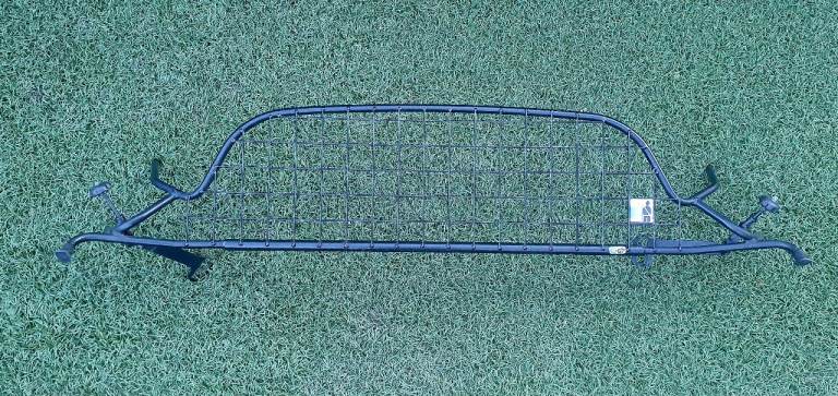 Original Dog Guard for VW Passat (2005–2014)