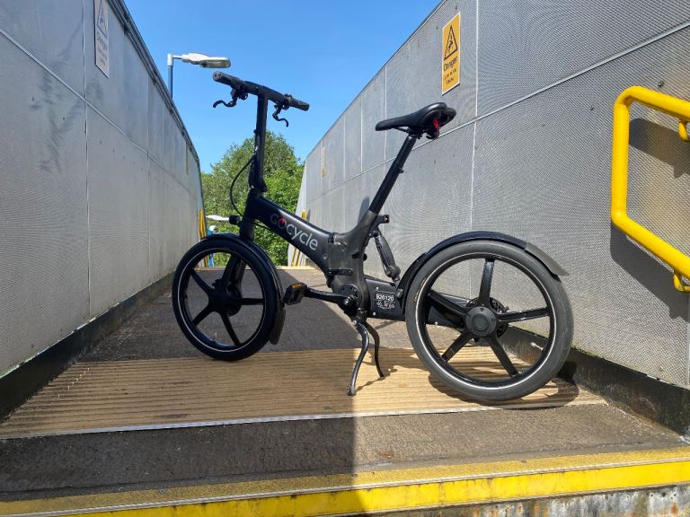 GoCycle G4 Electric Folding Bike – Matt Black – Excellent Condition – Folded & Ready to Commute