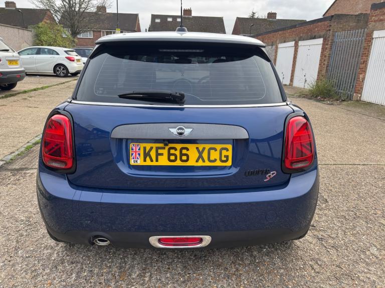 2025 MINI Cooper Cooper SD Auto Euro 6  HATCHBACK Diesel Automatic
