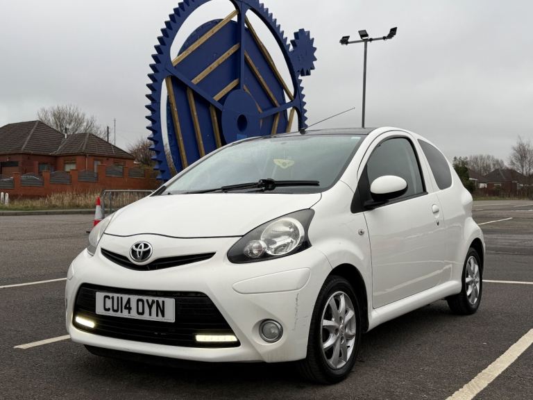 Toyota, AYGO, Hatchback, 2014, Manual, 998 (cc), 3 doors