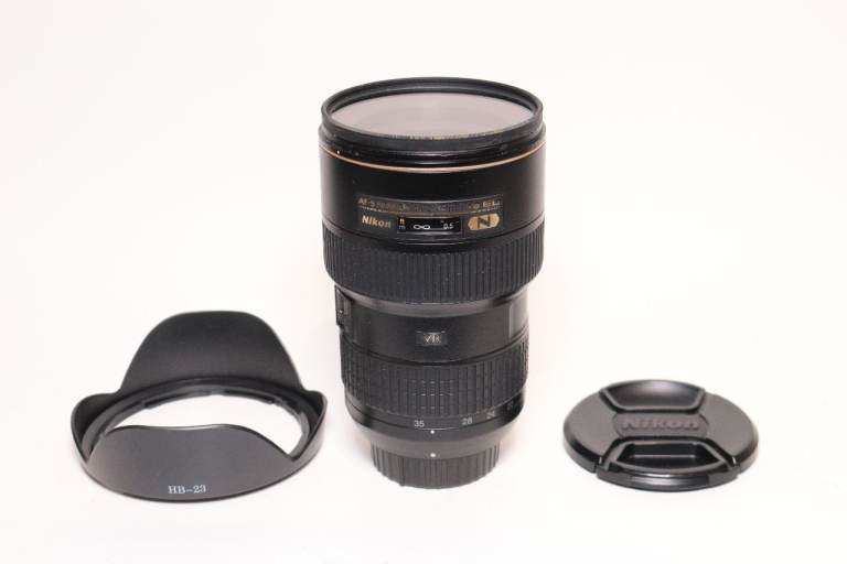Nikon AF-S 16-35mm F/4 G ED VR ultra wide angle lens