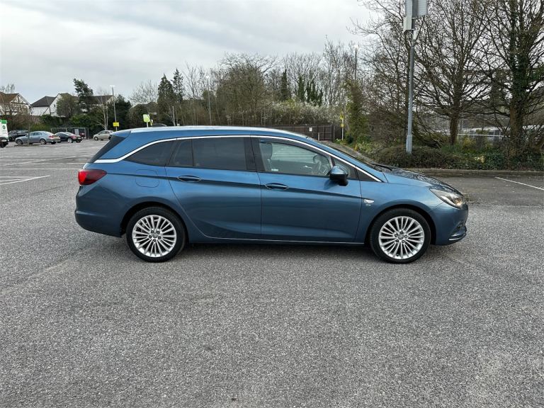 Vauxhall Astra Estate 1.4 Petrol sport 2017 Parking sensors, Leather interior