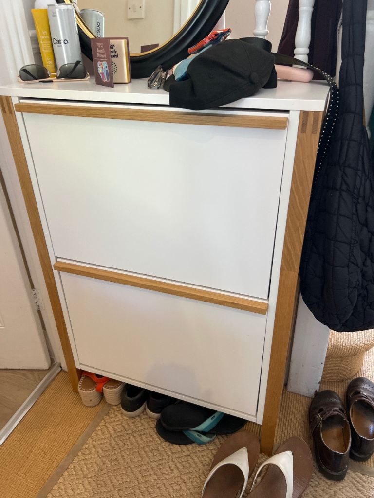 White and Wood Shoe Storage Cabinet – Good Condition