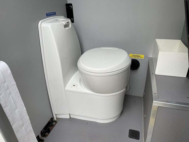 2021 Renault Master ZE 56KW FWD 3T1 L2 H2 ED MESS CREW CAB Unlisted Electric PANEL VAN Electric M...