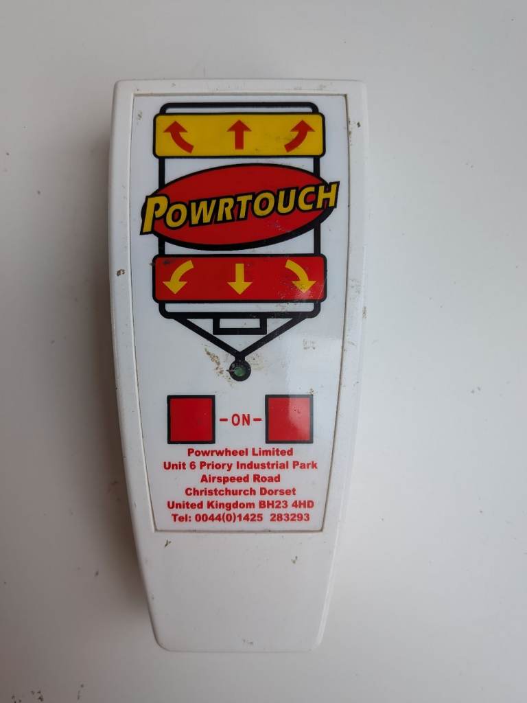 Caravan Powertouch classic motor mover remote control
