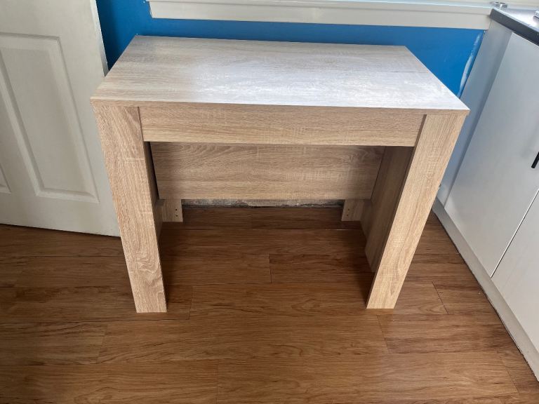 Extending table 