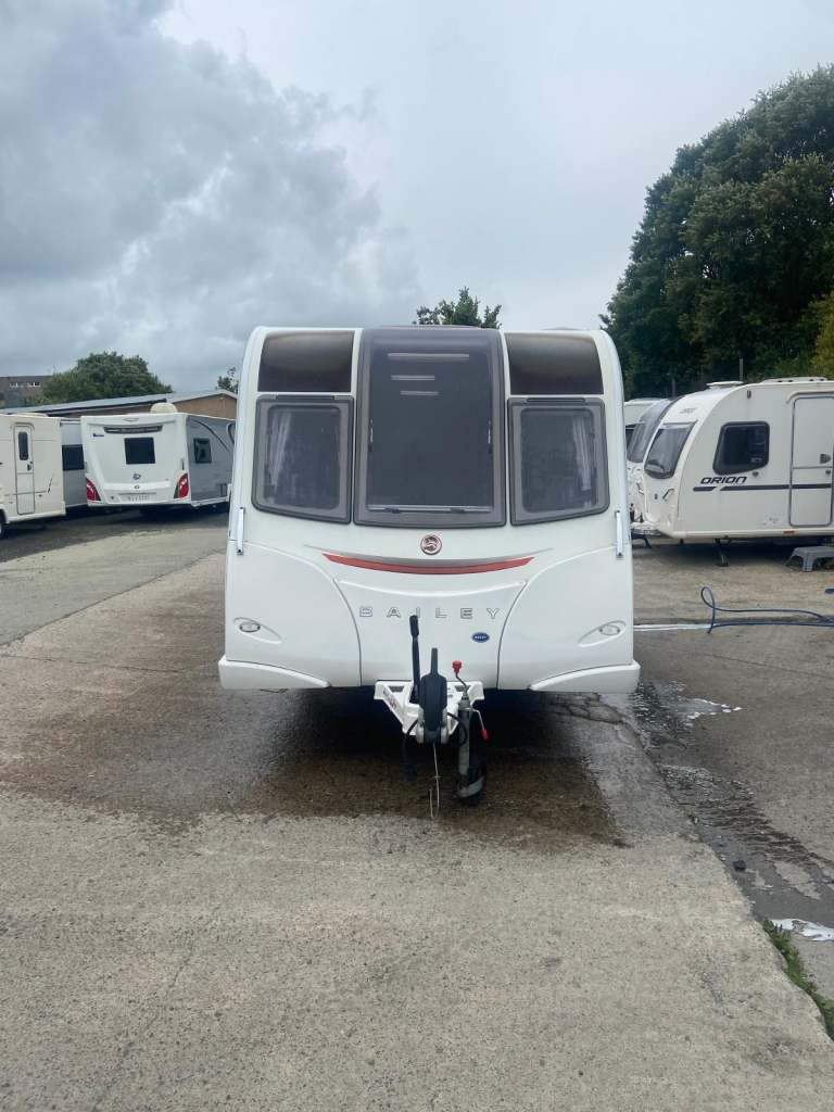 Bailey Unicorn Madrid