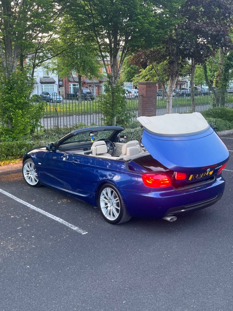 BMW 320d AUTO M SPORTS CONVERTIBLE ANGEL EYES LIGHTS PARKING SENSORS LE MANS BLU