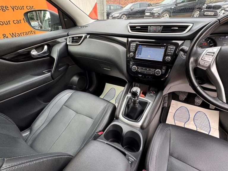 2015 Nissan Qashqai 1.6 DIG-T Tekna 2WD Euro 6 (s/s) 5dr HATCHBACK Petrol Manual