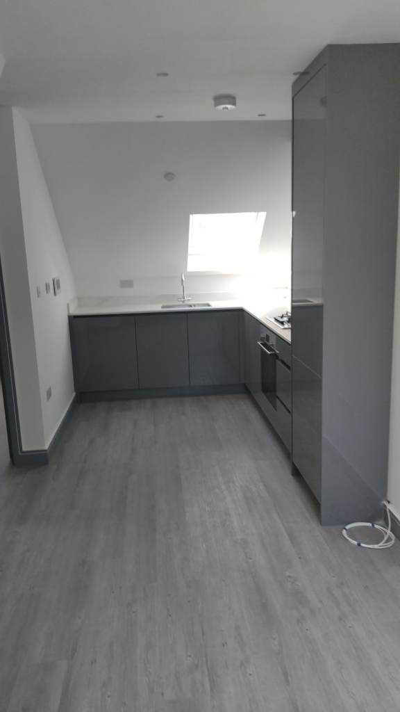1 bed for rent buisness or commercial. 