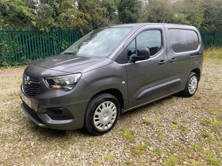 2019 Vauxhall Combo 2000 1.5 Turbo D Sportive NO VAT TO PAY - AIR CONDITIONING PANEL VAN Diesel M...