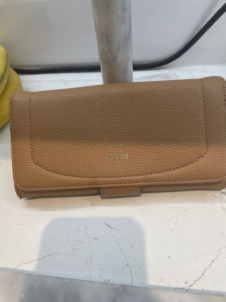 Guess Faux Leather Wallet/Clutch – Brown, Good Condition