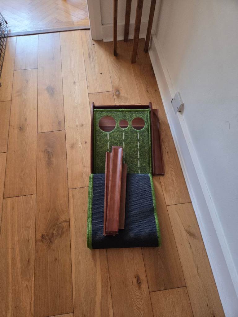 Putting Mat