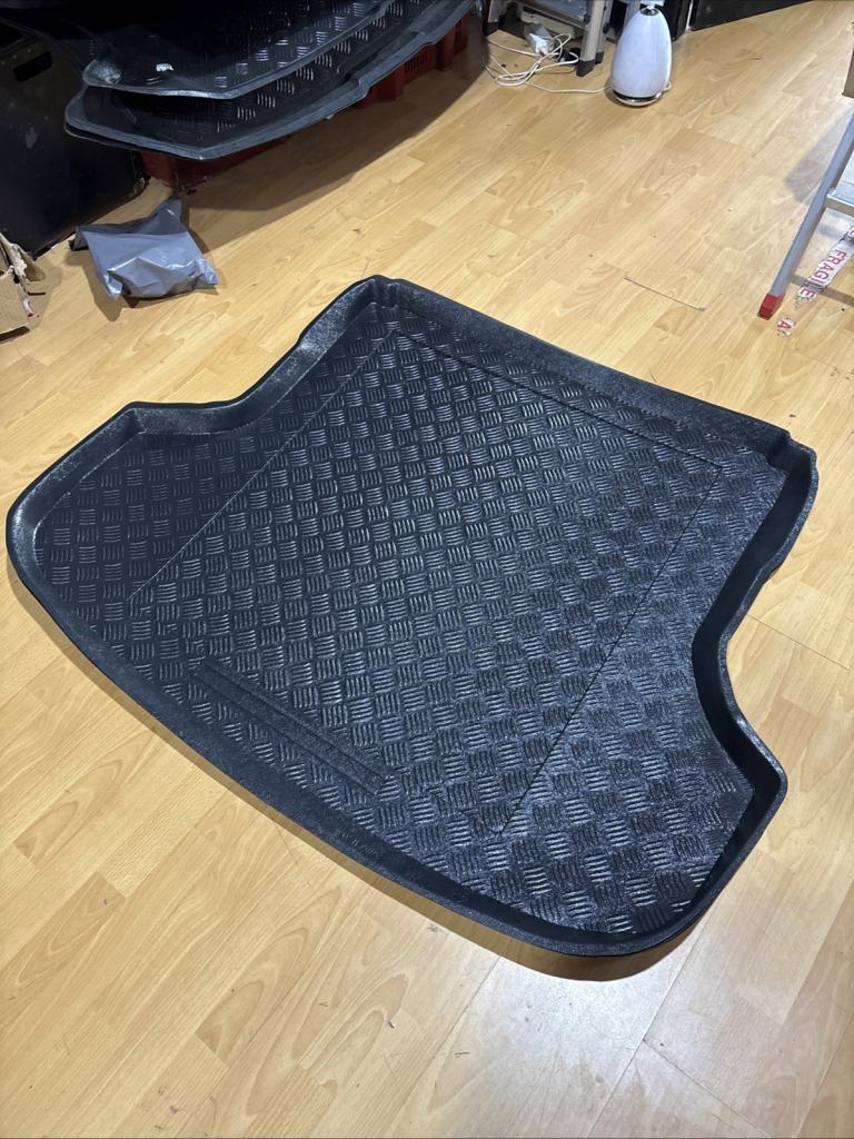 Waterproof Rubber Boot Mat Liner For Estates Vauxhall Vectra B [1995-2003]