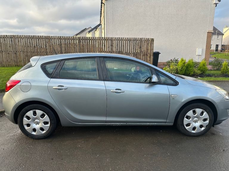 Vauxhall, ASTRA, low miles , mot 2026 , Hatchback, 2010, Manual, 1398 (cc), 5 doors