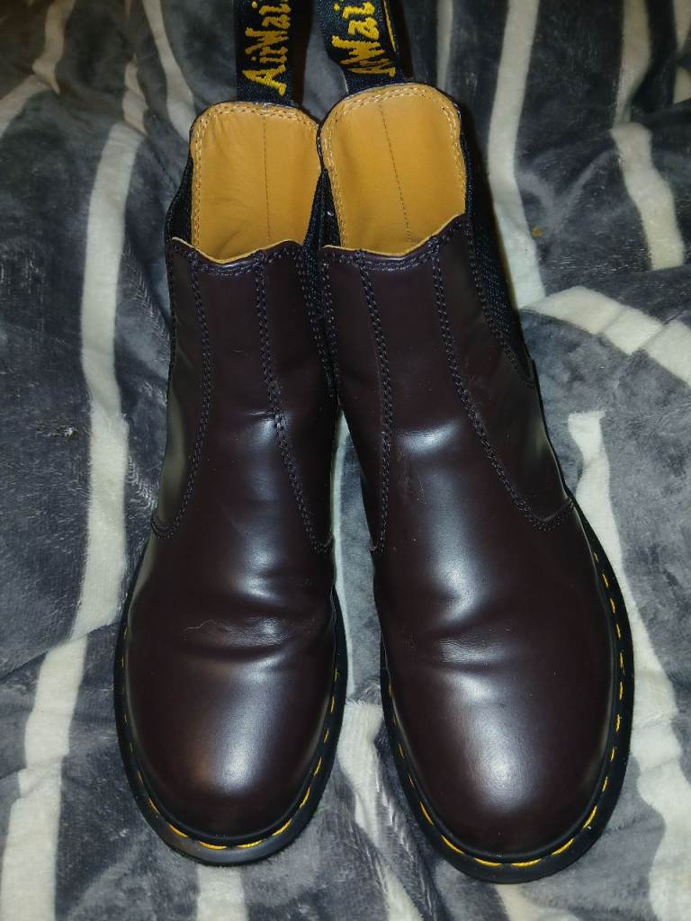 Dm chelsea boots