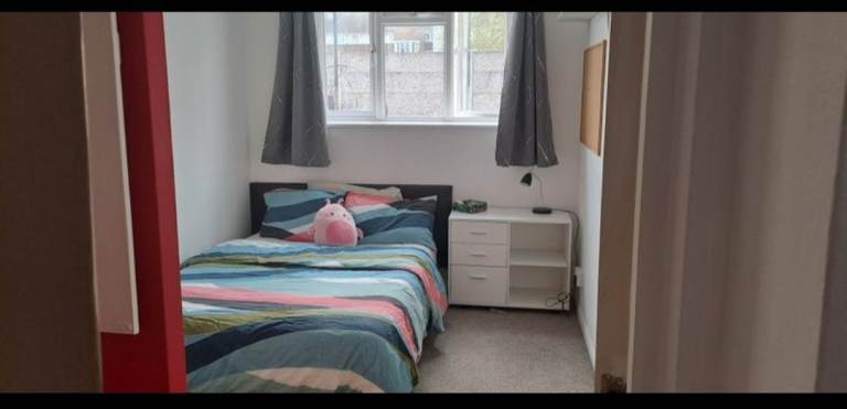 Room in Harlesden 