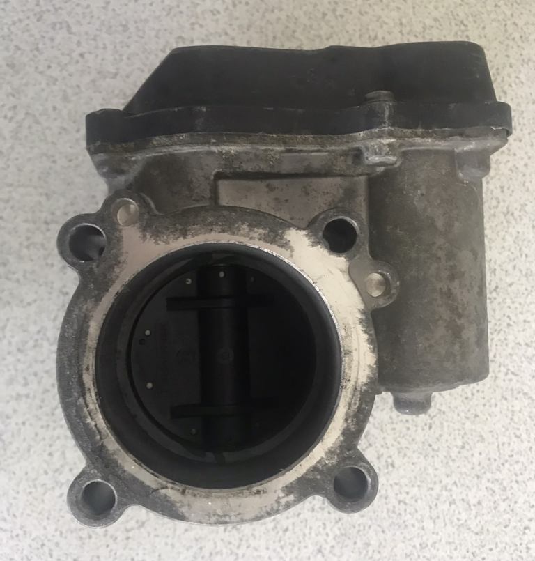 Volkswagen Polo Throttle body 