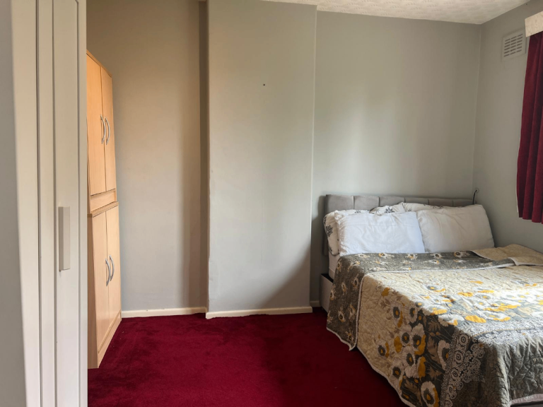 Spacious and Cosy Double Rooms for Rent in - CV6 7DG