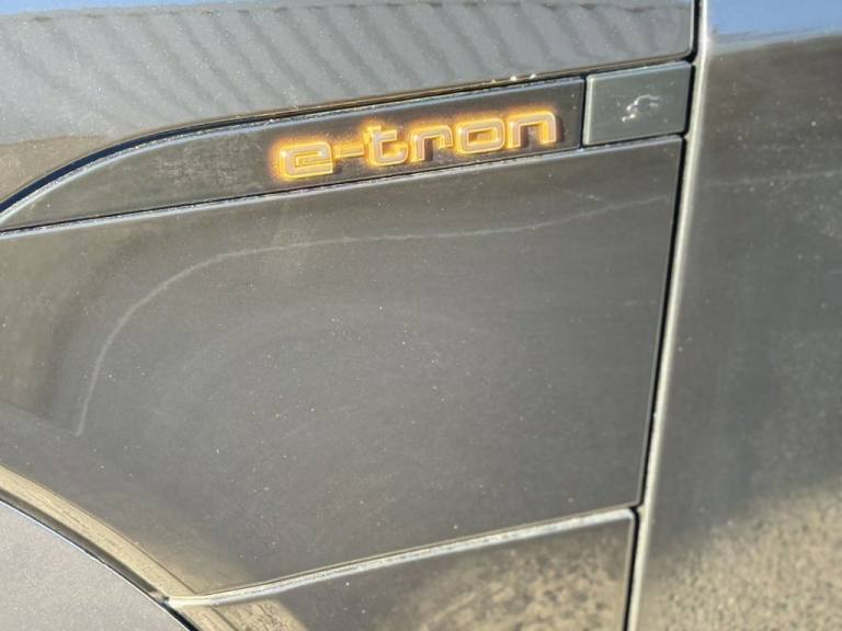 2019 Audi e-tron 55 SUV 5dr Electric Auto quattro 95kWh (408 ps) ESTATE ELECTRIC Automatic