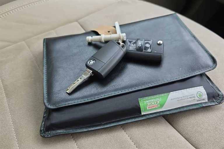 2014 Skoda Octavia 1.4 TSI Elegance Hatchback 5dr Petrol Manual Euro 5 (s/s) (140 ps) Hatchback P...