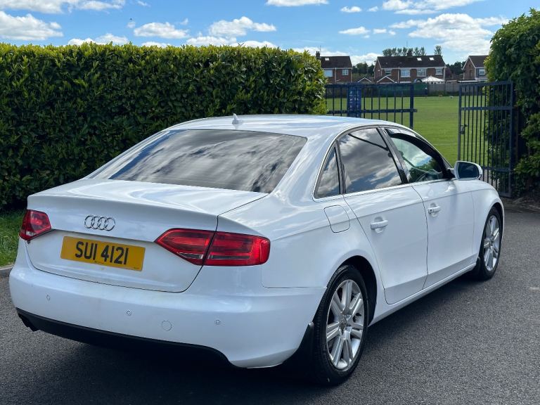 Audi, A4, Saloon, 2010, Manual, 1968 (cc), 4 doors
