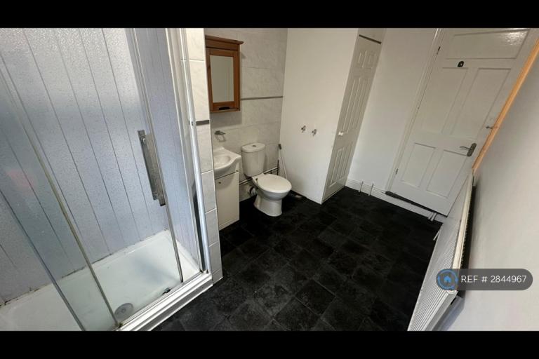 2 bedroom house in Ullswater St, Leicester, LE2 (2 bed) (#2844967)