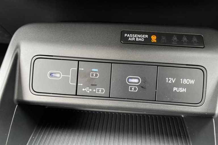 2024 Hyundai KONA 48.4kWh Advance SUV 5dr Electric Auto (156 ps) SUV Electric Automatic