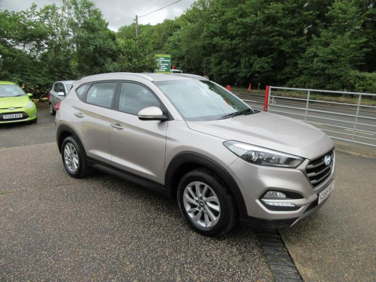 2015 Hyundai TUCSON 1.7 CRDi Blue Drive SE Nav 5dr 2WD ESTATE Diesel Manual