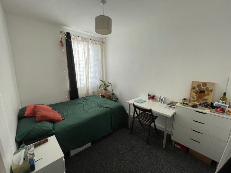 Room available 1st or May