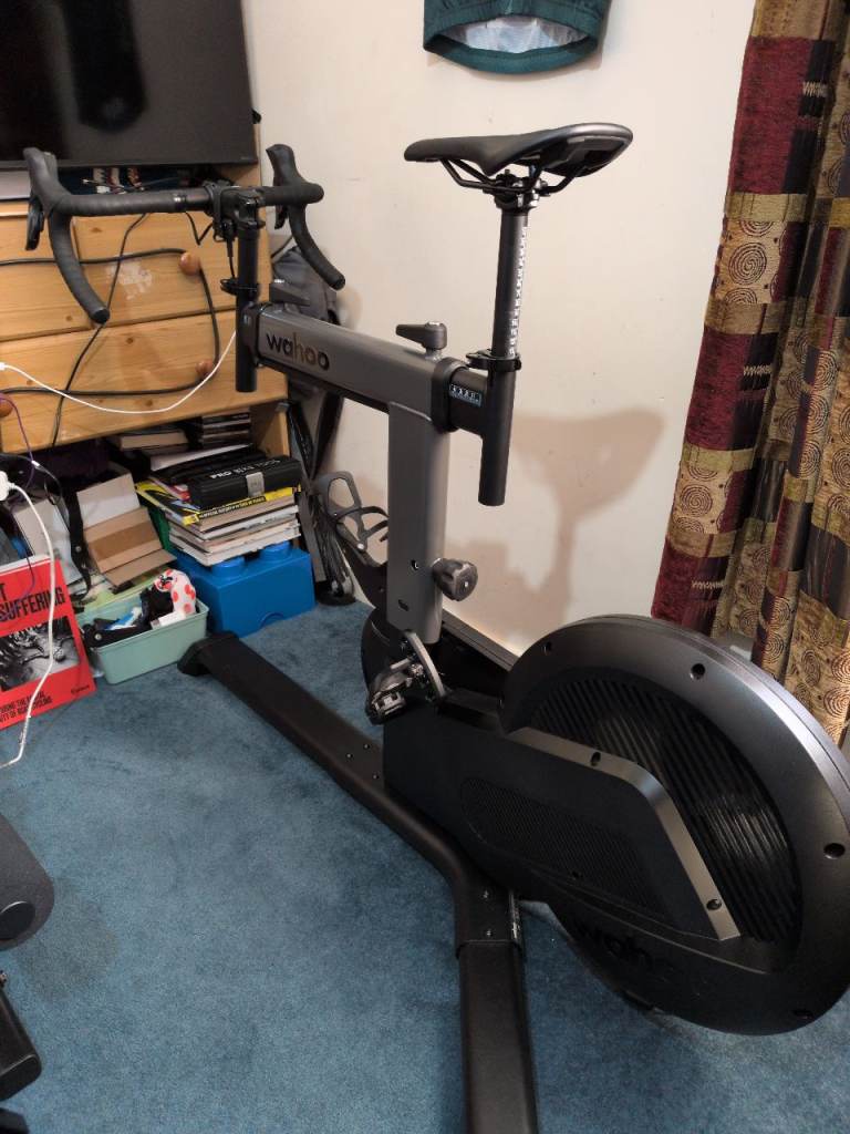 WAHOO KICKR BIKE SHIFT SMART BIKE EXCELLENT CONDITION 