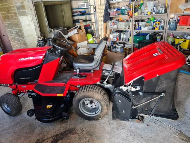 Countax K1850 Mower - ONLY 138 HOURS - 18hp Liquid Cooled - 50" Deck