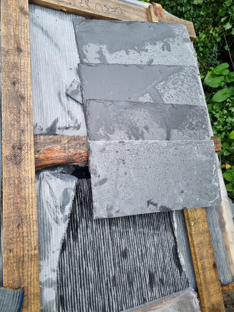 Chinese Roofing Slate Black 400mmx200mm  *UNTESTED*