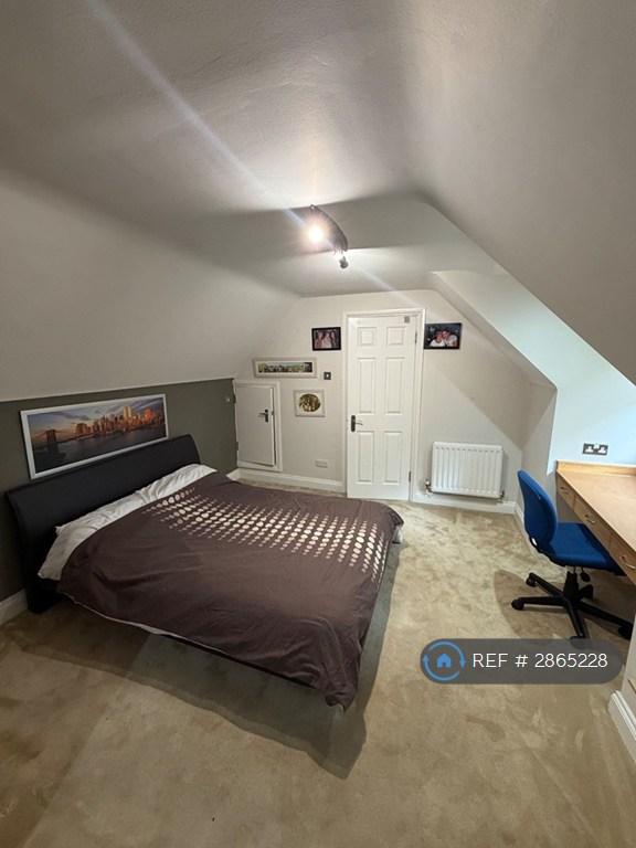 1 bedroom in Grovewood Place, Woodford Green, IG8 (#2865228)