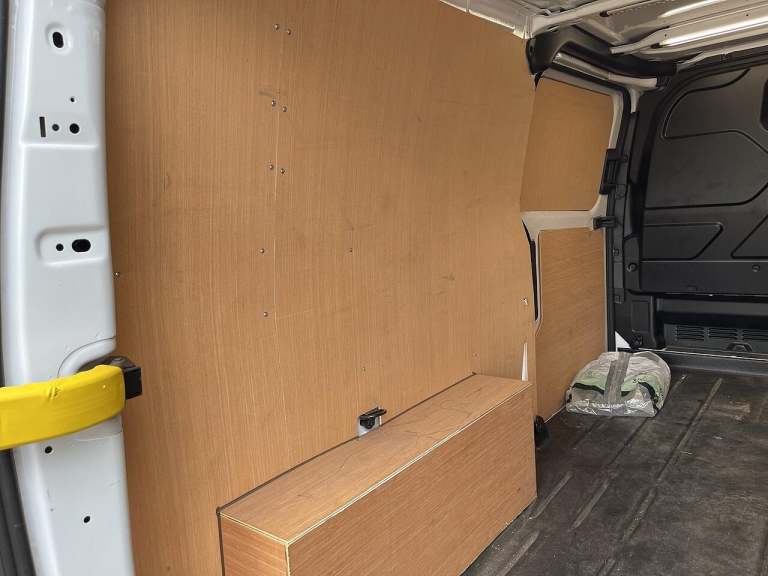 2022 Ford Transit Custom 2.0 300 EcoBlue Limited L2 H1 Euro 6 (s/s) 5dr PANEL VAN Diesel Manual